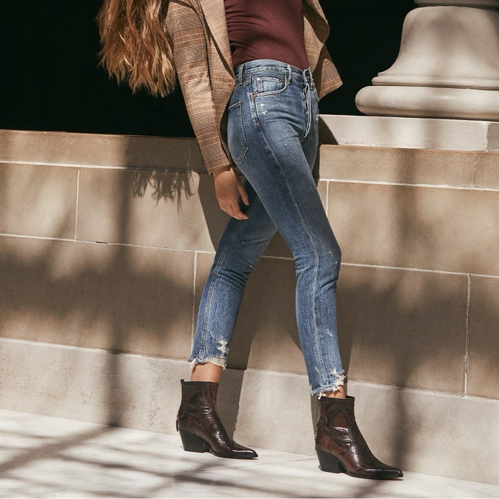 Agolde Jamie Medium Wash Hi Rise Classic Raw Hem Jean | Size 28